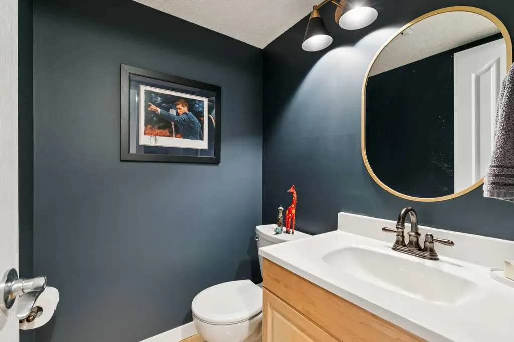 51 Woodbrook Green SW Calgary AB T2W4P6