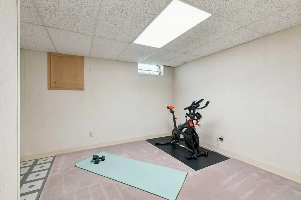 51 Woodbrook Green SW Calgary AB T2W4P6