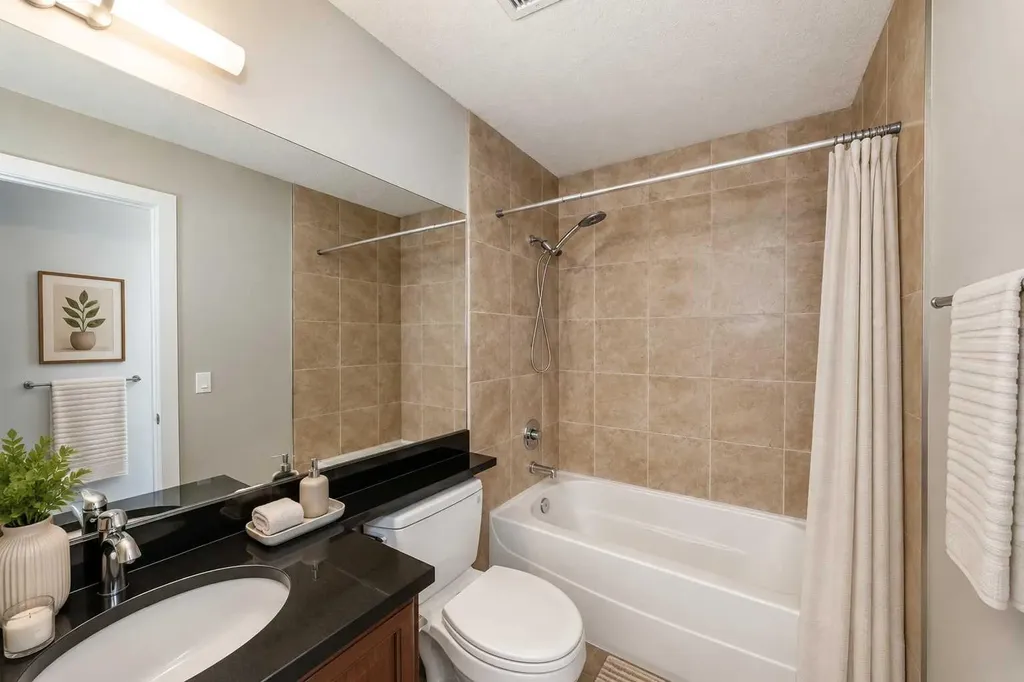 1005A Westmount Drive Strathmore AB T1P 0C3