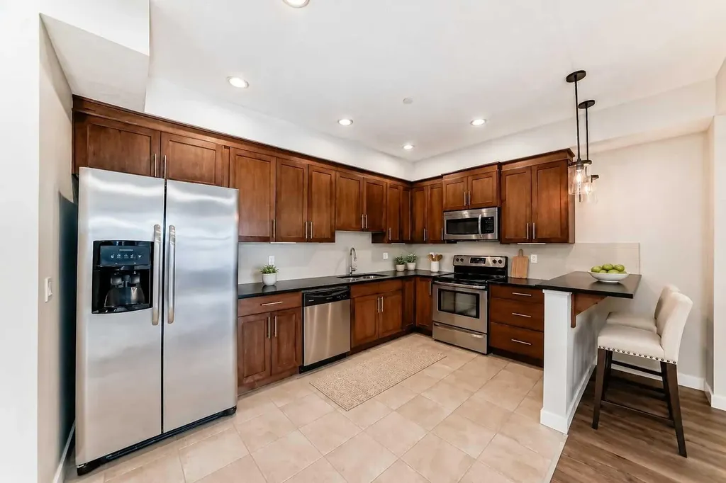 1005A Westmount Drive Strathmore AB T1P 0C3