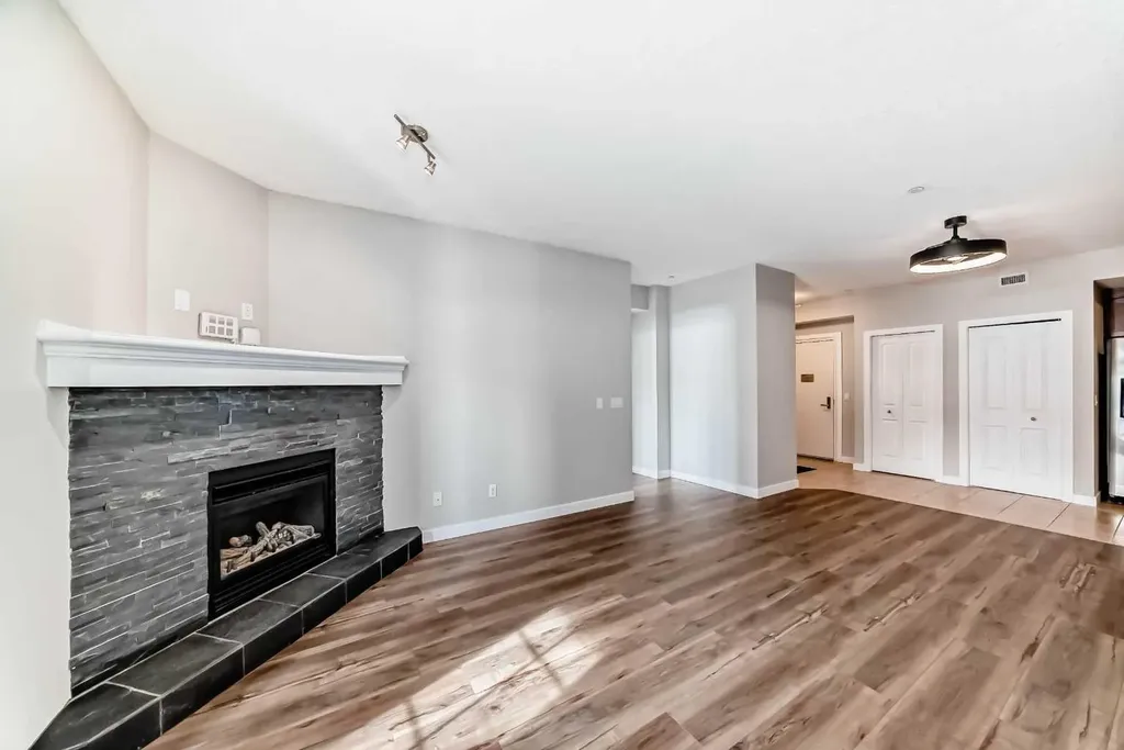 1005A Westmount Drive Strathmore AB T1P 0C3