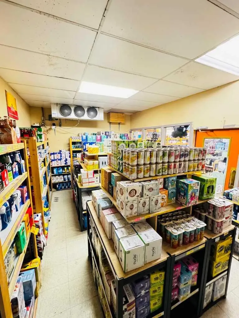 123 123 Avenue SW Calgary AB T2S 0B4