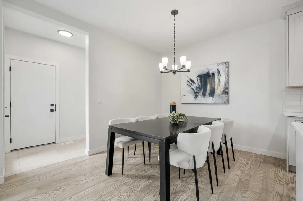 212 Treeline Avenue SW Calgary AB T2Y 0W5