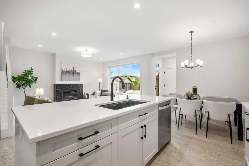 212 Treeline Avenue SW Calgary AB T2Y 0W5