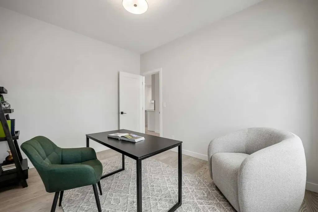 212 Treeline Avenue SW Calgary AB T2Y 0W5