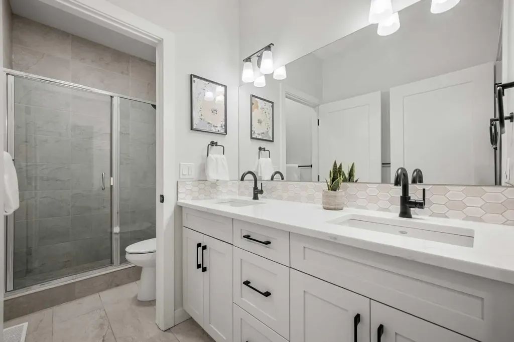 212 Treeline Avenue SW Calgary AB T2Y 0W5