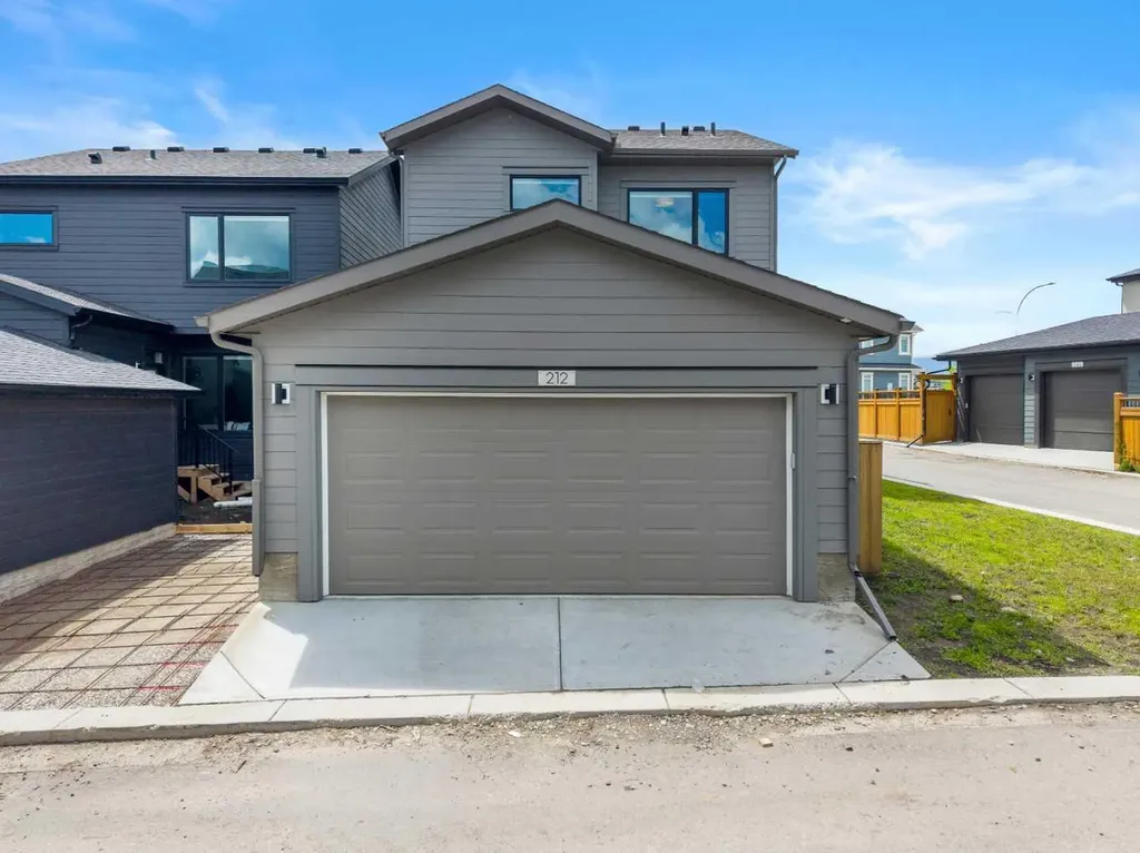 212 Treeline Avenue SW Calgary AB T2Y 0W5