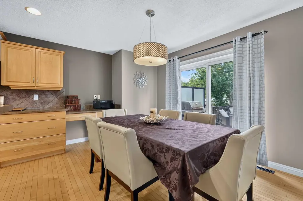 177 Covehaven Gardens NE Calgary AB T3K 6A2