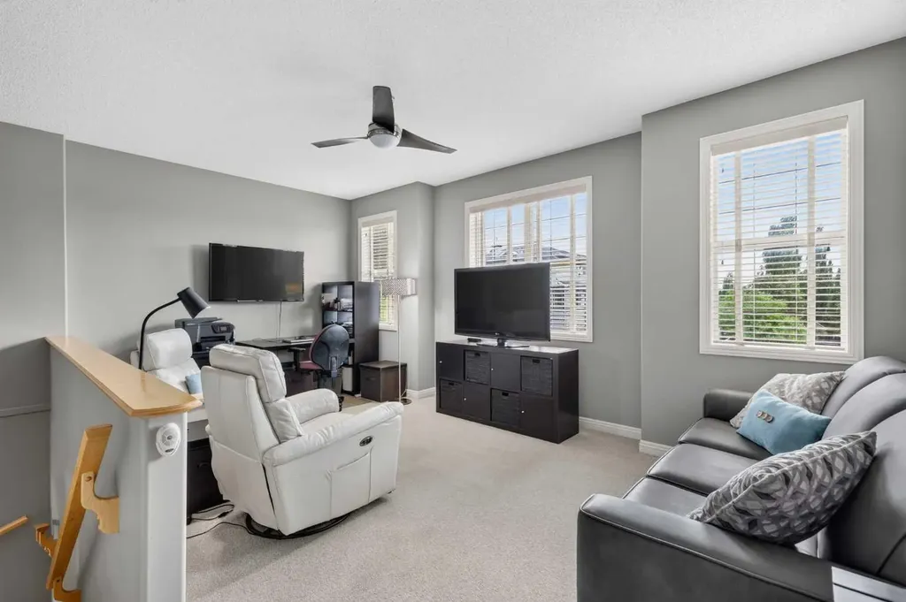 177 Covehaven Gardens NE Calgary AB T3K 6A2