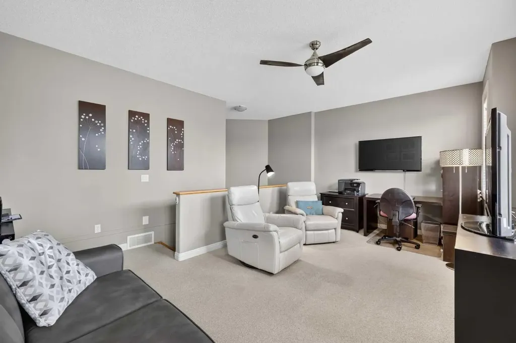 177 Covehaven Gardens NE Calgary AB T3K 6A2