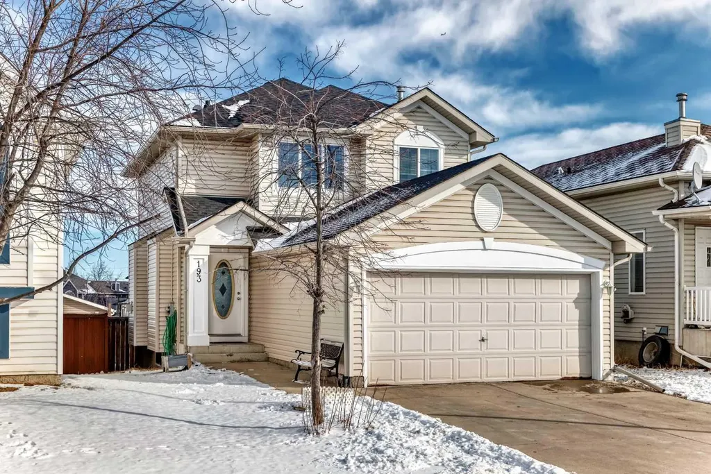 193 Covewood Green NE Calgary AB T3K5G6