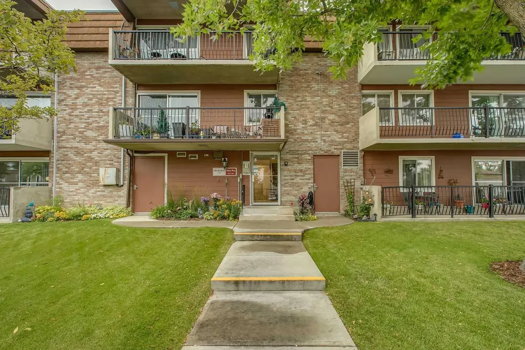 231 Heritage Drive SE Calgary AB T2H 1N1