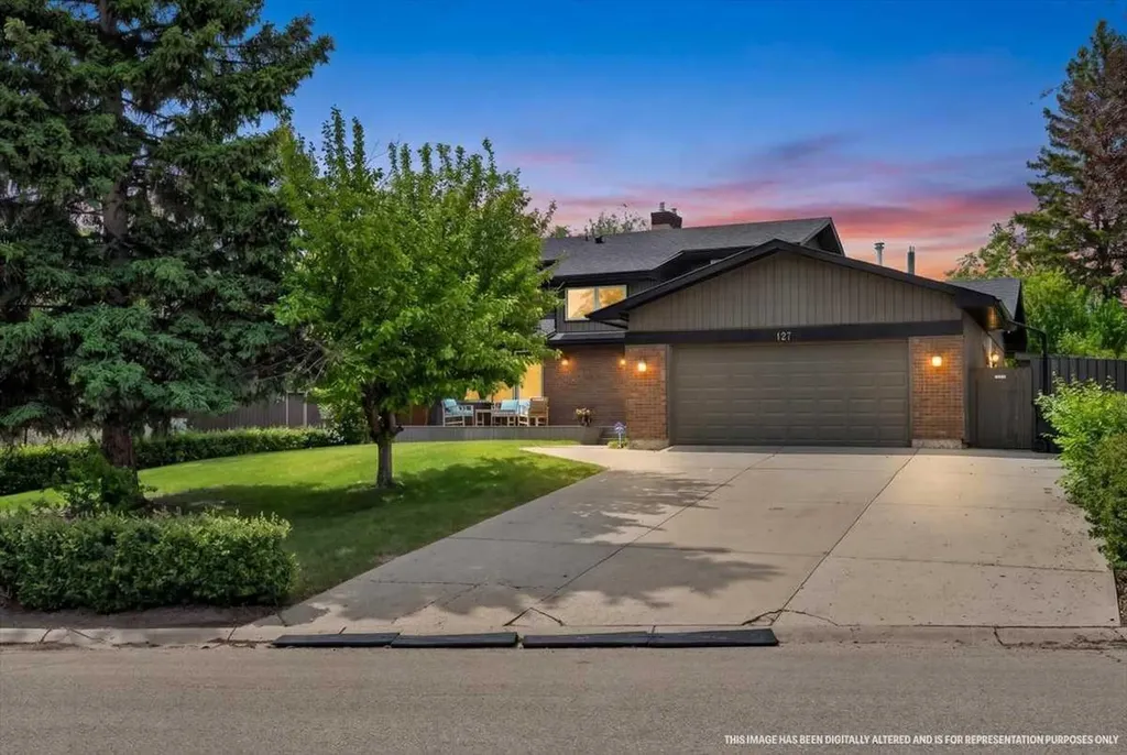 127 Pump Hill Crescent SW Calgary AB T2V 4L9