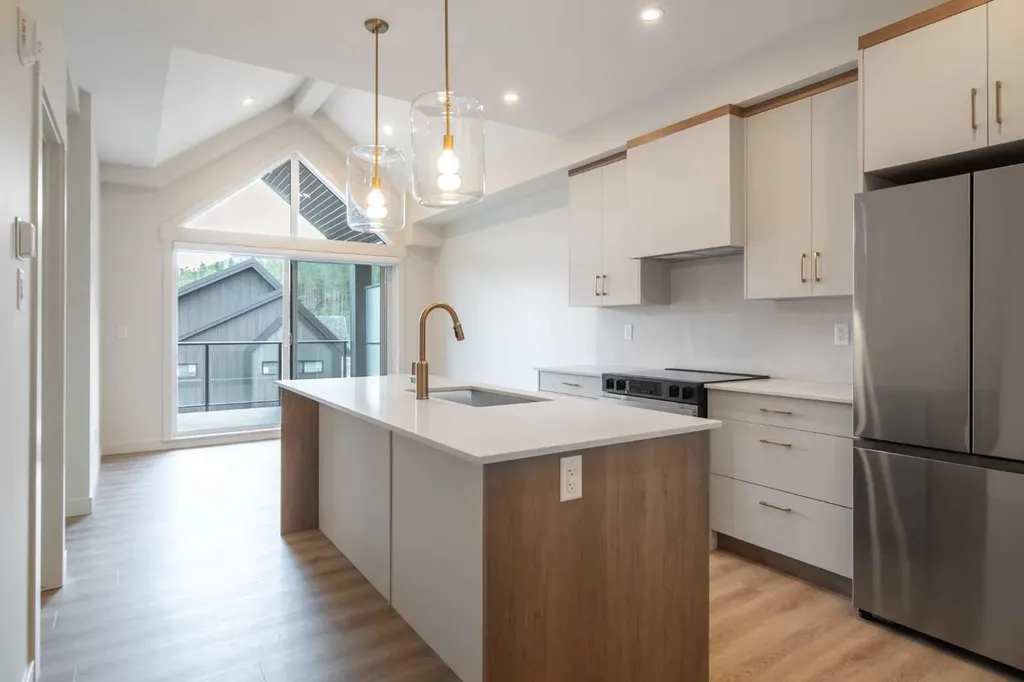 10 Cascade Ridge Canmore AB T1W 0K6