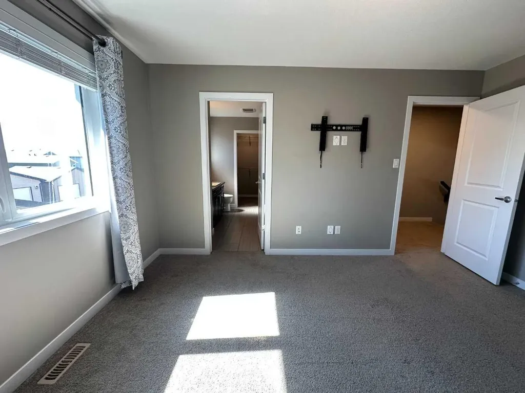 240 Lasalle Terrace W Lethbridge AB T1J5G9