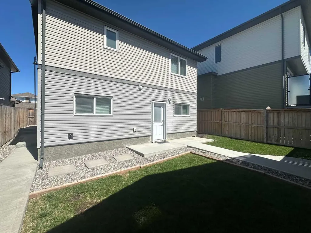 240 Lasalle Terrace W Lethbridge AB T1J5G9