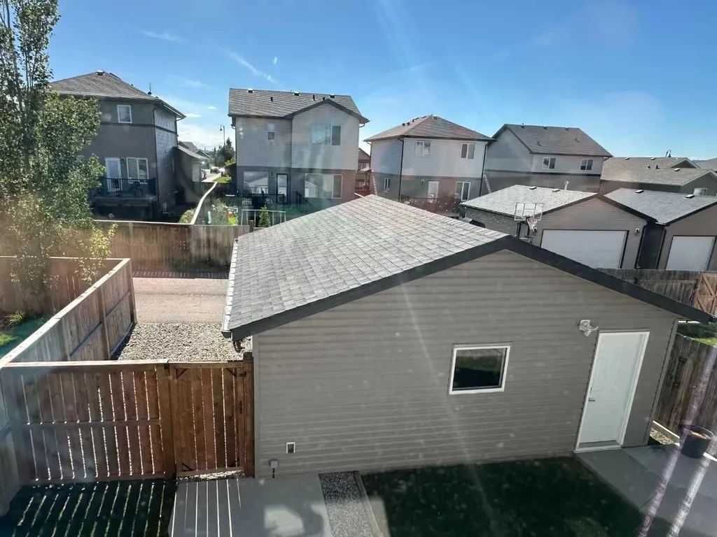240 Lasalle Terrace W Lethbridge AB T1J5G9