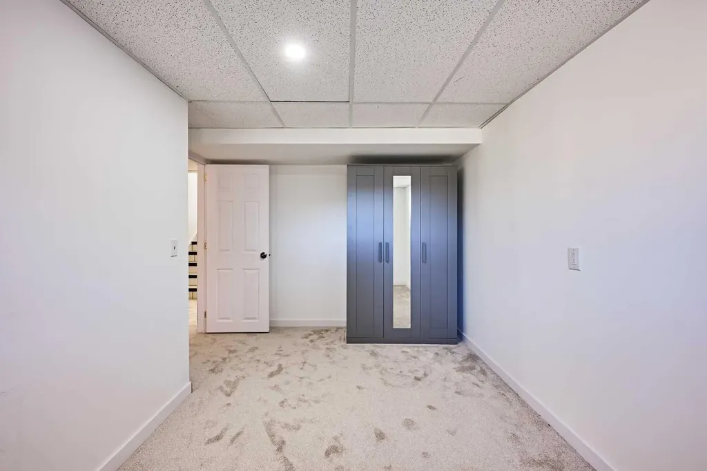 3644 Dover Ridge Drive SE Calgary AB T2B 2B4