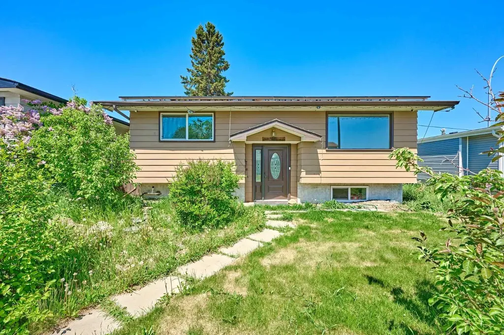 3644 Dover Ridge Drive SE Calgary AB T2B 2B4