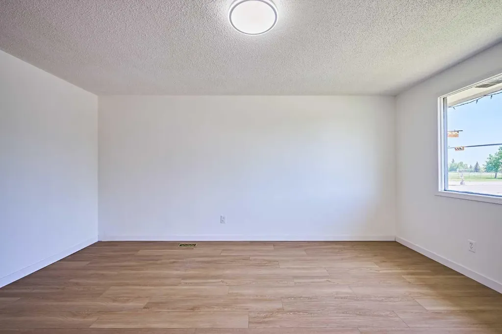 3644 Dover Ridge Drive SE Calgary AB T2B 2B4