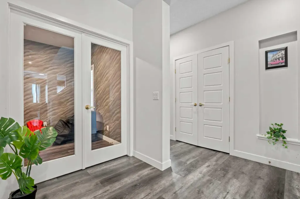 22 Howse Mount NE Calgary AB T3P 1N9