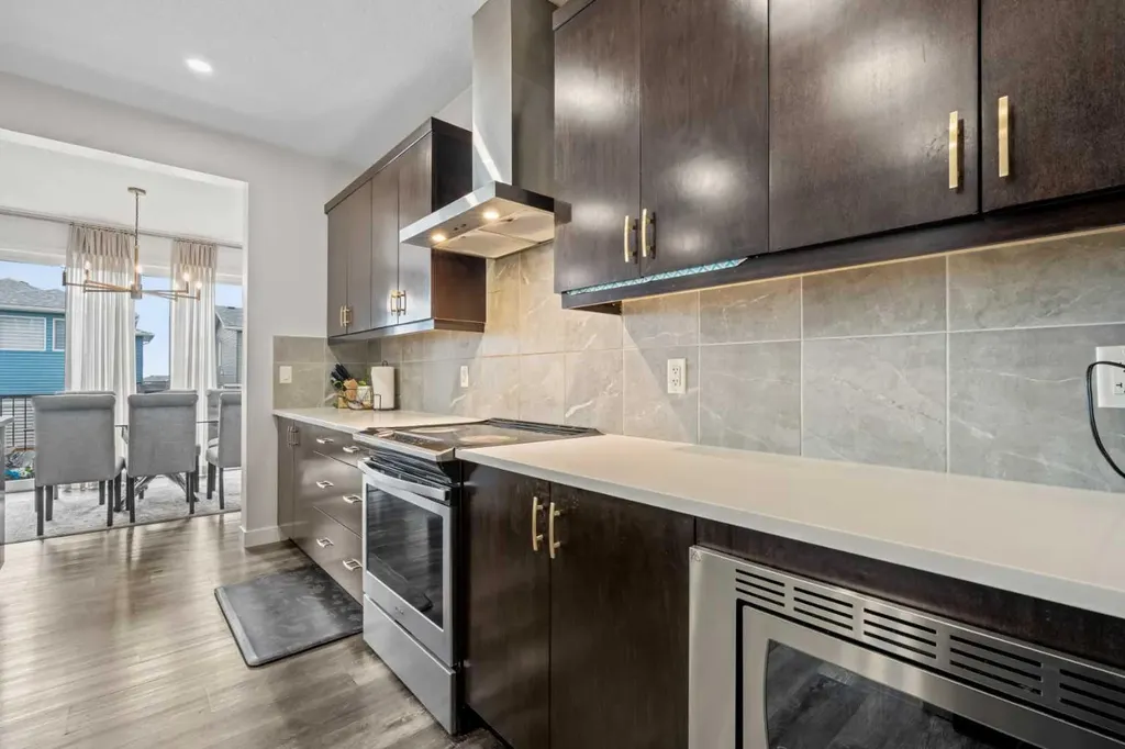 22 Howse Mount NE Calgary AB T3P 1N9