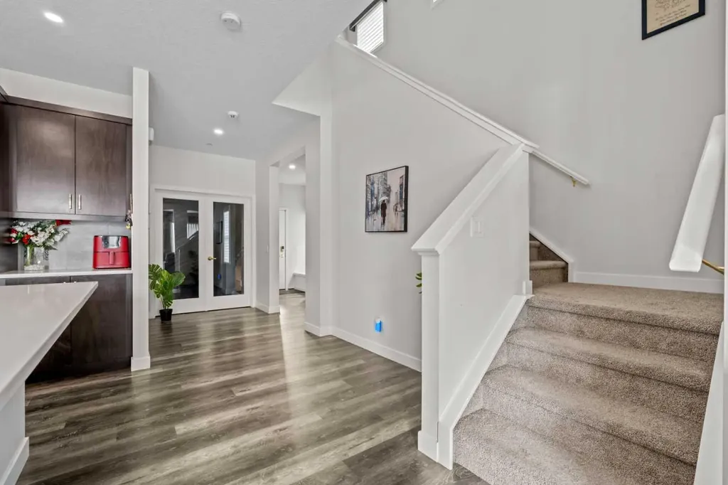 22 Howse Mount NE Calgary AB T3P 1N9