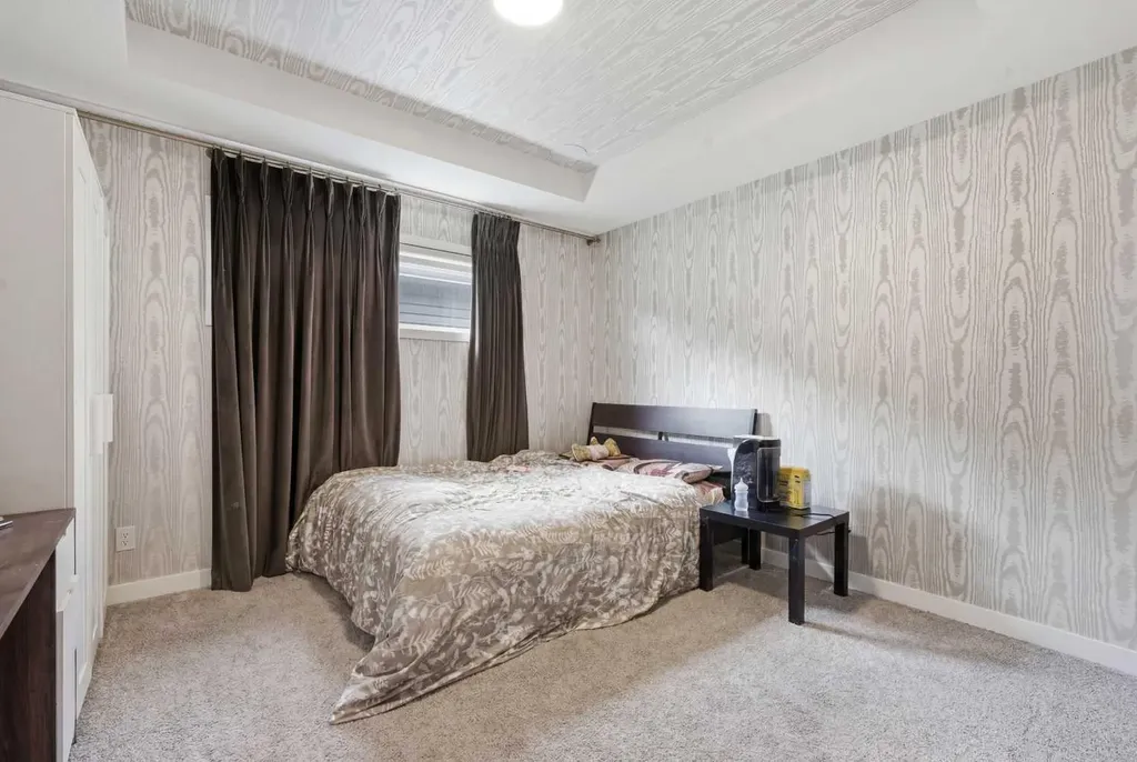 22 Howse Mount NE Calgary AB T3P 1N9