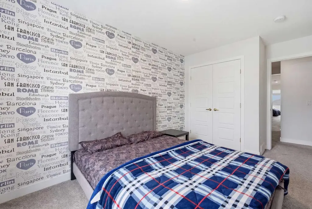 22 Howse Mount NE Calgary AB T3P 1N9