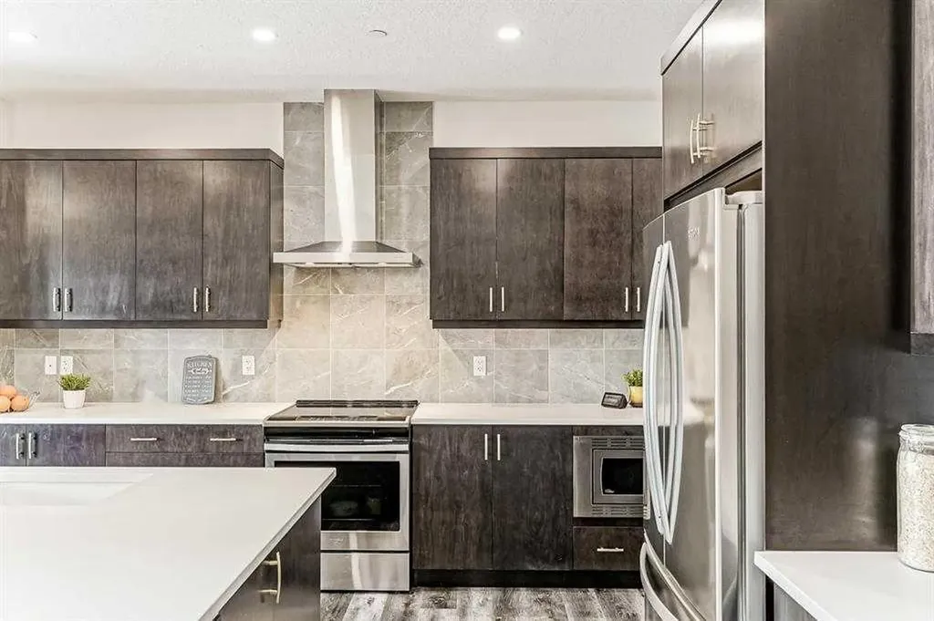22 Howse Mount NE Calgary AB T3P 1N9
