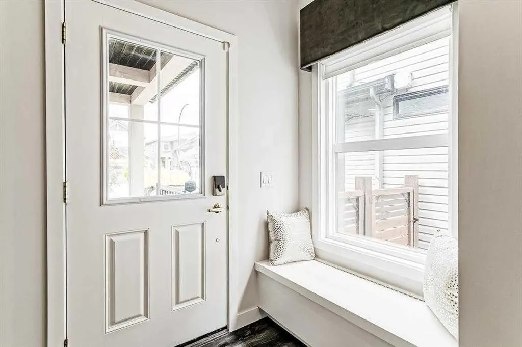 22 Howse Mount NE Calgary AB T3P 1N9