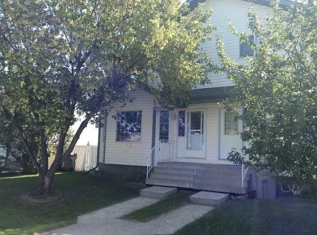 3658 55 Avenue Whitecourt AB T7S 1T1