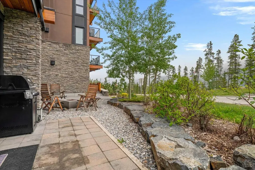 101A Stewart Creek Rise Canmore AB T1W 0K2