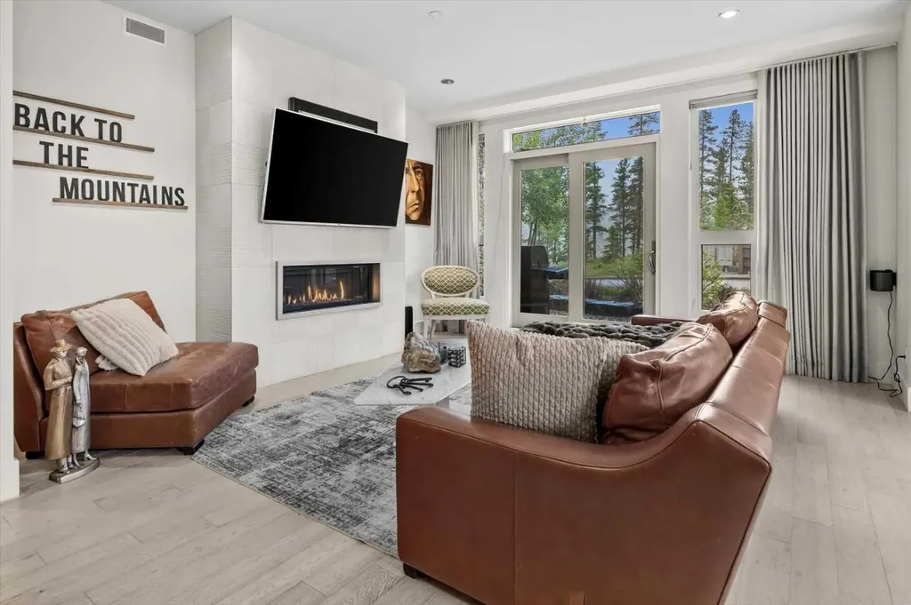 101A Stewart Creek Rise Canmore AB T1W 0K2