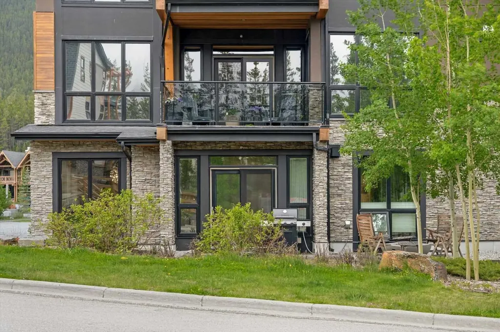 101A Stewart Creek Rise Canmore AB T1W 0K2