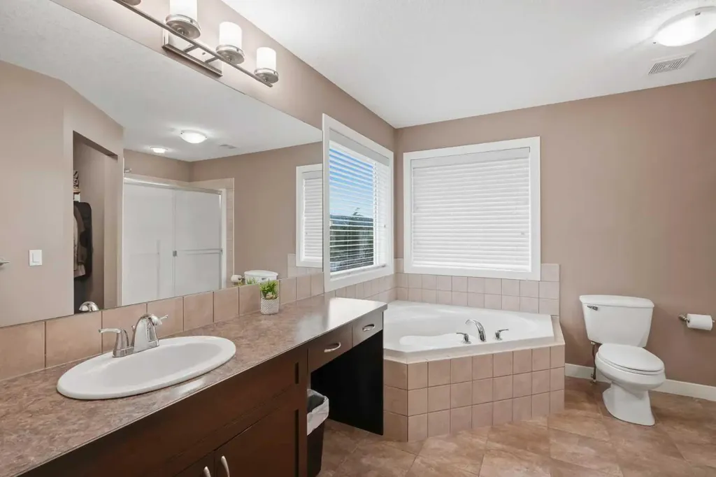 509 New Brighton Drive SE Calgary AB T2Z0N9