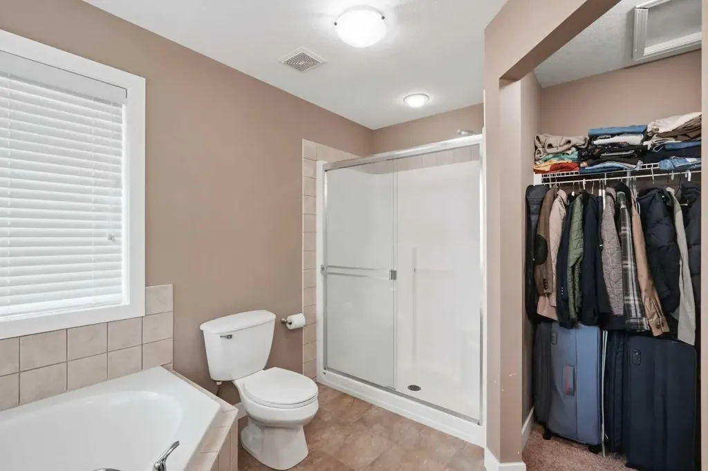 509 New Brighton Drive SE Calgary AB T2Z0N9