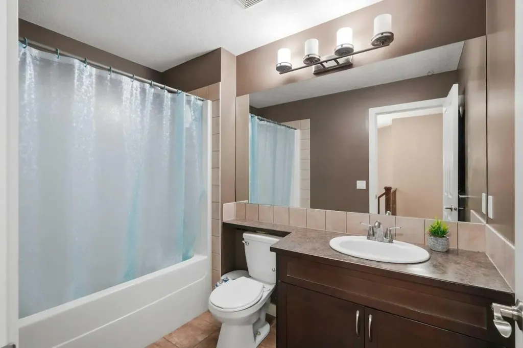 509 New Brighton Drive SE Calgary AB T2Z0N9