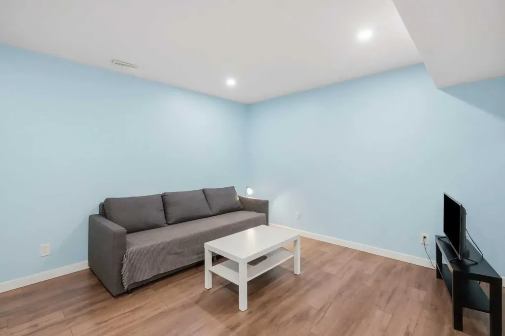 509 New Brighton Drive SE Calgary AB T2Z0N9
