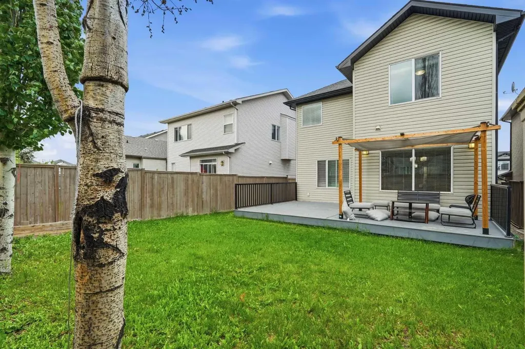 509 New Brighton Drive SE Calgary AB T2Z0N9