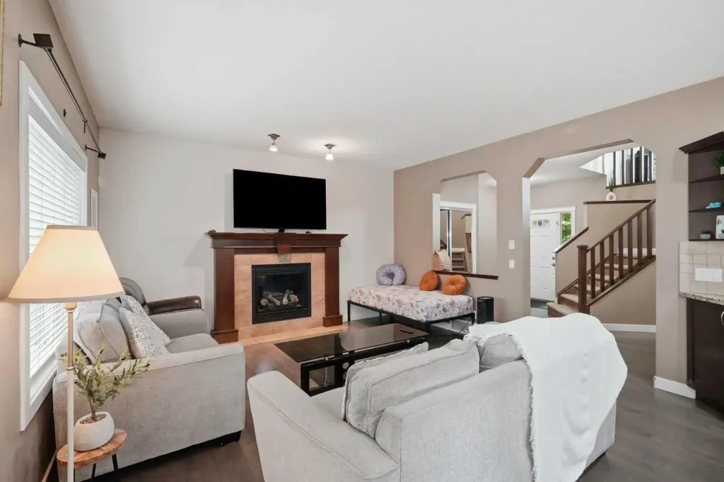 509 New Brighton Drive SE Calgary AB T2Z0N9
