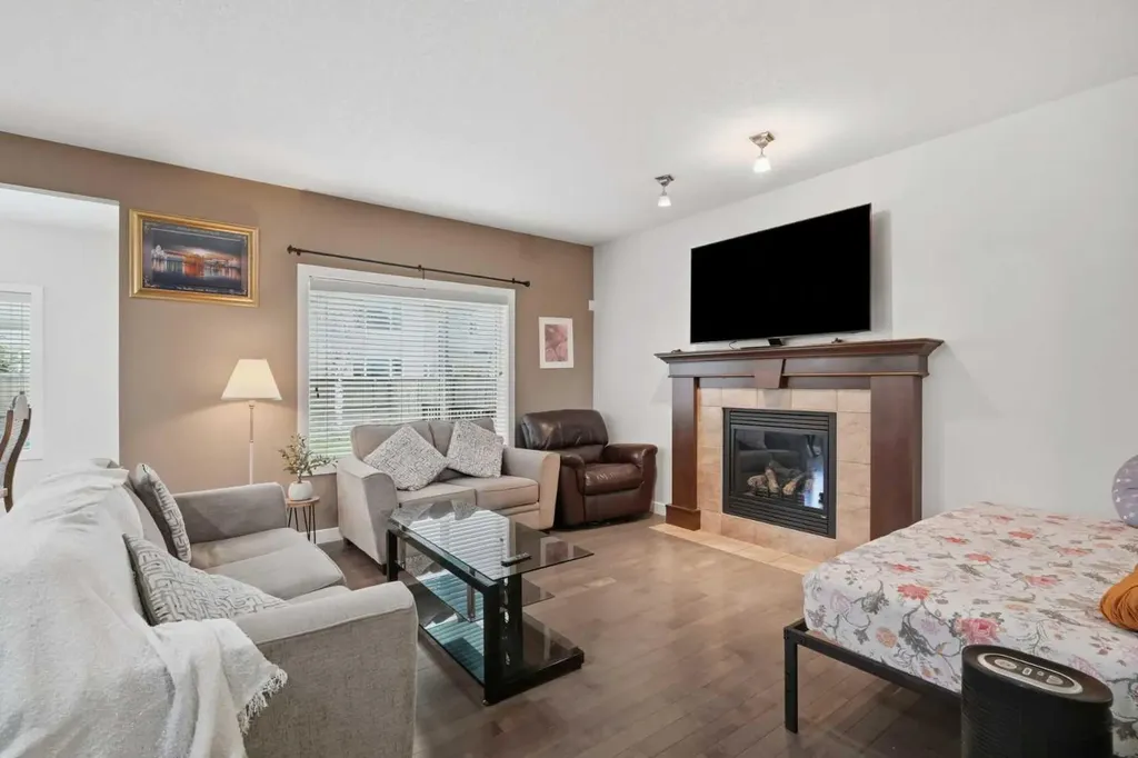 509 New Brighton Drive SE Calgary AB T2Z0N9