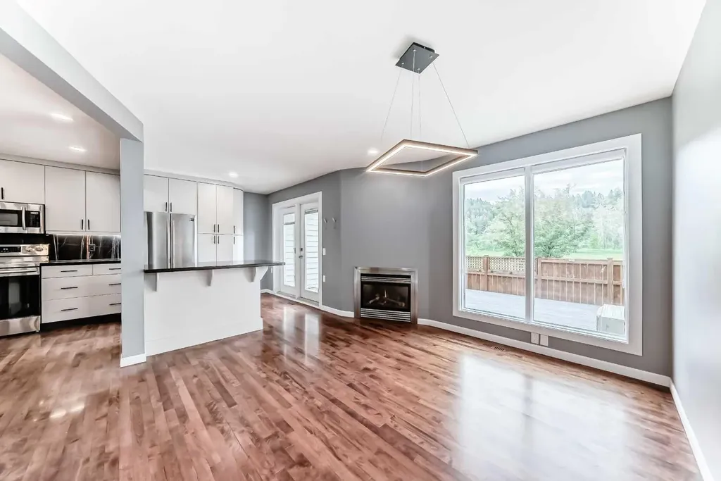 572 Point Mckay Grove NW Calgary AB t3b5c5