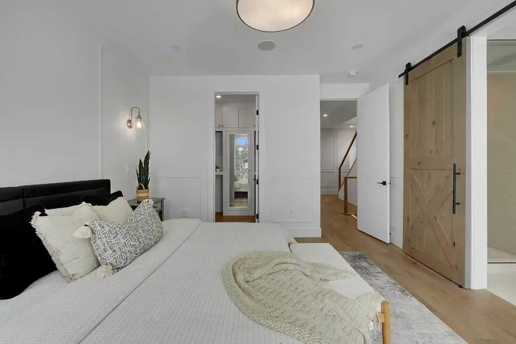 518 34a Street NW Calgary AB T2N 2Y5