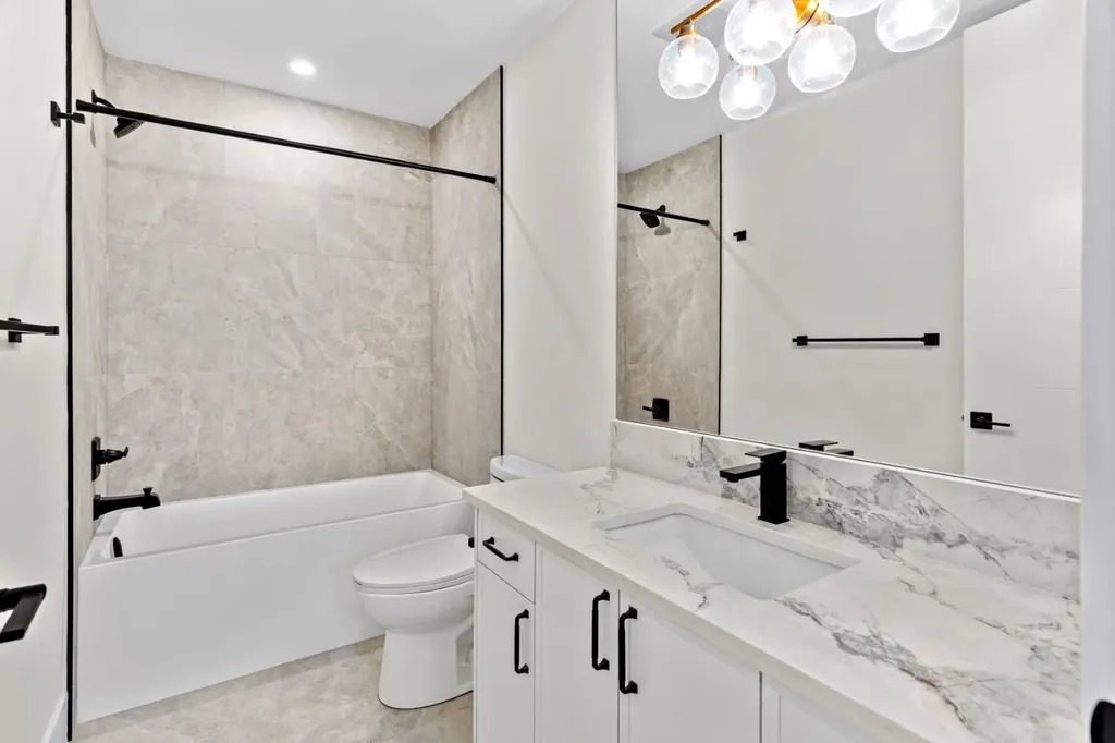 520 34a Street NW Calgary AB T2N 2Y5