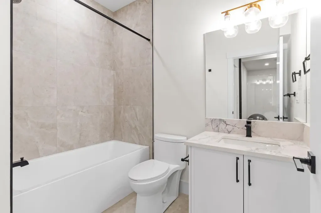 520 34a Street NW Calgary AB T2N 2Y5