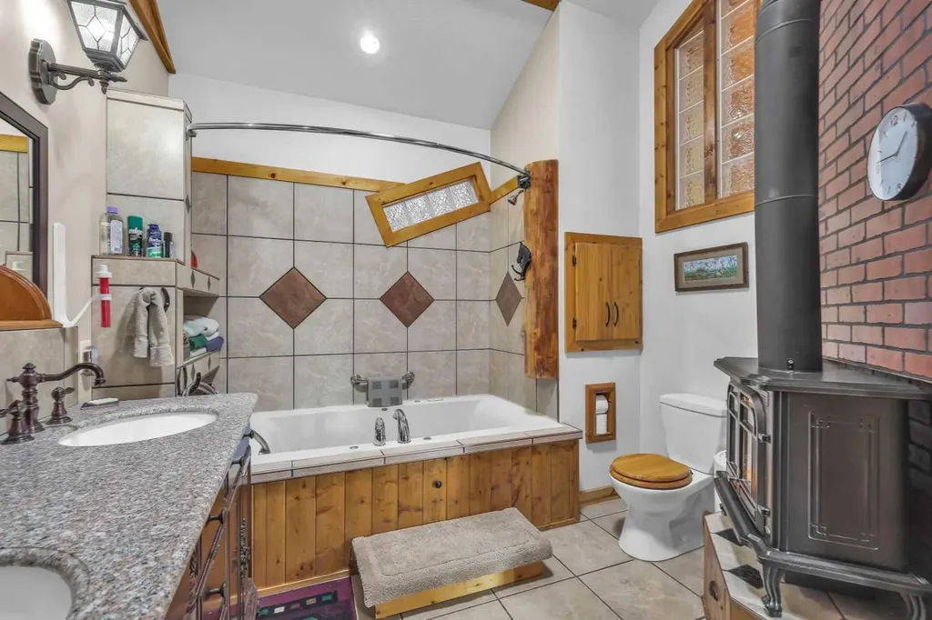 39233 Range Road 271 Red Deer AB T4S 2M4