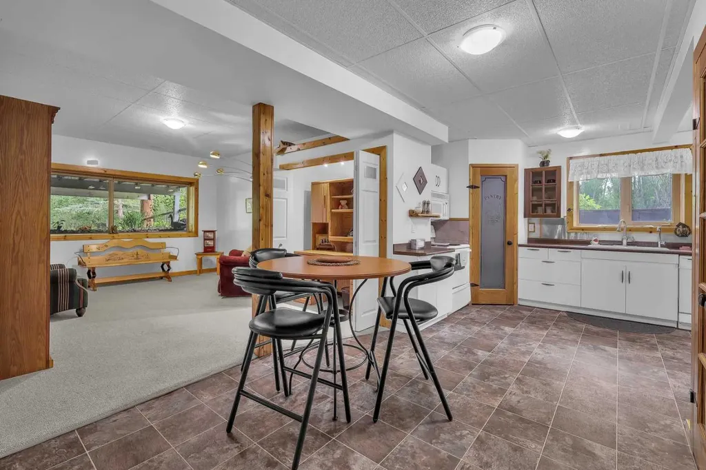39233 Range Road 271 Red Deer AB T4S 2M4