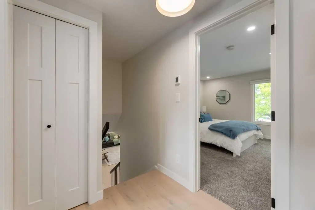 956 Midridge Drive SE Calgary AB T2X 1J5