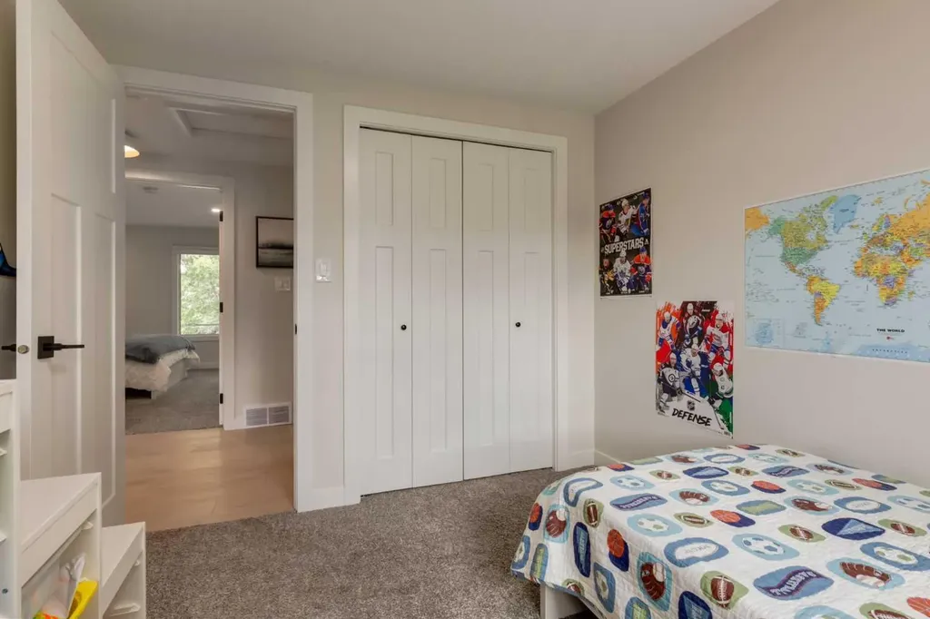 956 Midridge Drive SE Calgary AB T2X 1J5